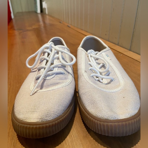 Tom’s Carmel Canvas Sneaker - Picture 2 of 6